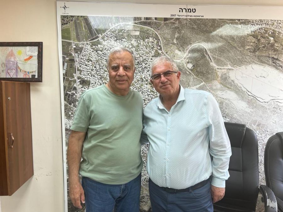 رئيس بلدية طمره يستقبل كايد ظاهر وجلسة عمل لأقامة محطة اطفاء وانقاذ .